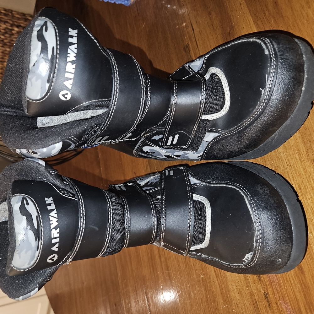 Airwalk Kids Black Snow Boots